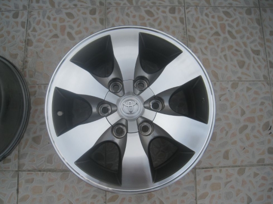 ขายล้อแม็ก Toyota vigo 16"x7" 6รู139 et+30 ( 081-3747940)