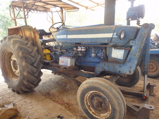 รถไถฟอร์ด FORD 77 แรงดี พรอมผาน7+ใบดัน((086-2126921))