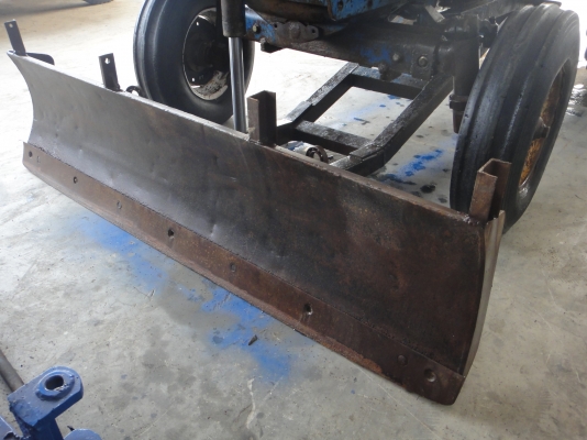 รถไถฟอร์ด FORD 77 แรงดี พรอมผาน7+ใบดัน((086-2126921))