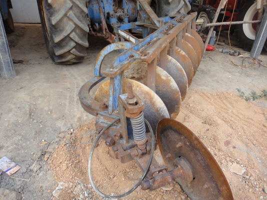 รถไถฟอร์ด FORD 77 แรงดี พรอมผาน7+ใบดัน((086-2126921))