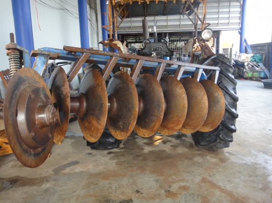 รถไถฟอร์ด FORD 77 แรงดี พรอมผาน7+ใบดัน((086-2126921))