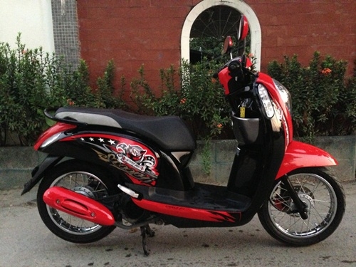 ขายscoopy-iสีเเดงดำ ปี2555
