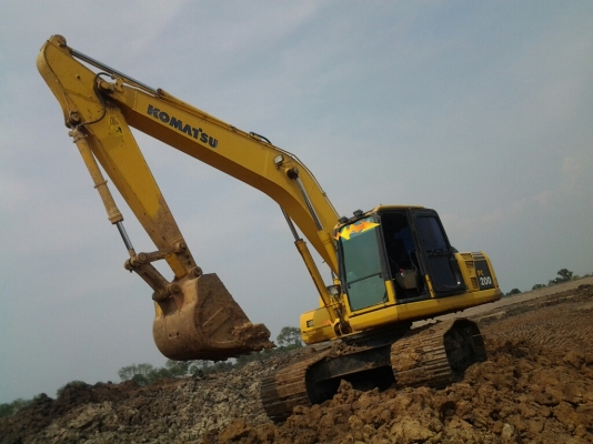 ขายด่วน!! KOMATSU PC 200-8 ไมล์ชม. 5,733 สภาพสวยค่ะ พร้อมใช้งาน เอกสารใบแจ้งจำหน่ายสนใจติดต่อ ญาดา 082-4487788