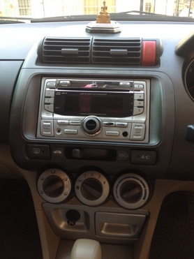 ขายรถเก๋ง Honda City ZX รุ่นV ปี2005 รถบ้าน100\% ขาย347000 บาท