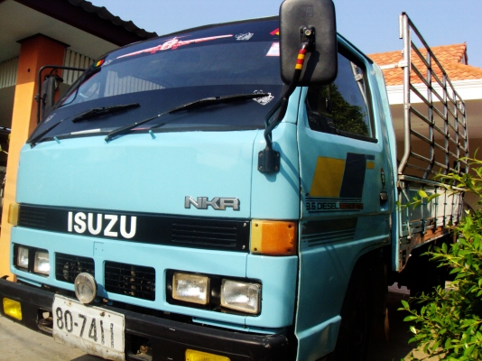 ลดราคา ขาย 4ล้อ   88 แรงม้า  4JB1 รถห้าง  สภาพสวยพร้อมใช้งาน เครื่องแน่น ทะเบียนเต็ม มี.ค57