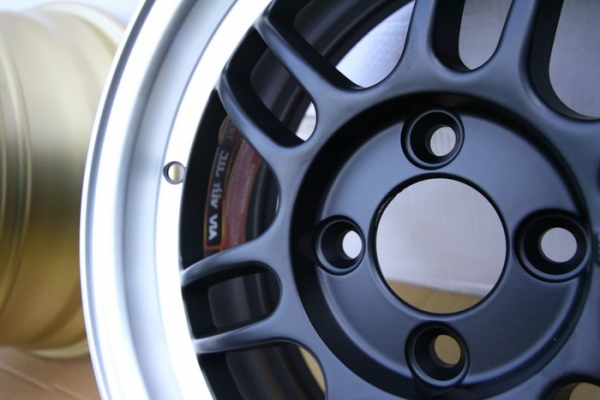 ล้อใหม่15 RPF1 กว้าง6.5 ออฟ38 4รู100 สีดำด้าน ขอบเงาด้าน ECO CAR ใส่ได้ไม่มีติด