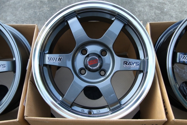 ล้อ15 TE37 (NEW) 4รู100 กว้าง6.5 ออฟ40 มี 4ชุดเท่านั้น