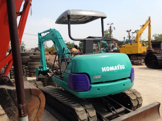 Komatsu PC40-7