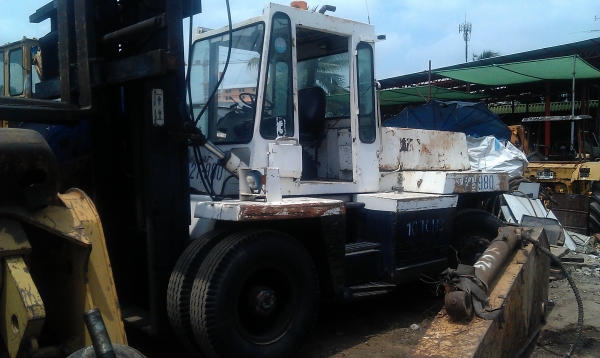 ขายรถฟอร์คลิฟต์10ตันพร้อมใช้งาน