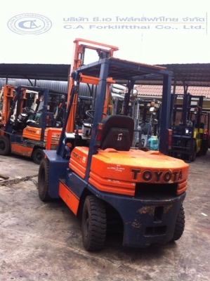 ขายรถ โฟล์คลิฟท์ TOYOTA รุ่น 5-FD25
