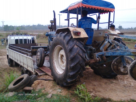 FORD ขายแล้วครับจากบรบือ สารคาม รถออกจากบ้านแล้วนะครับ