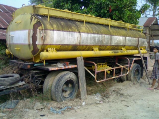 หางพ่วงถังน้ำมัน