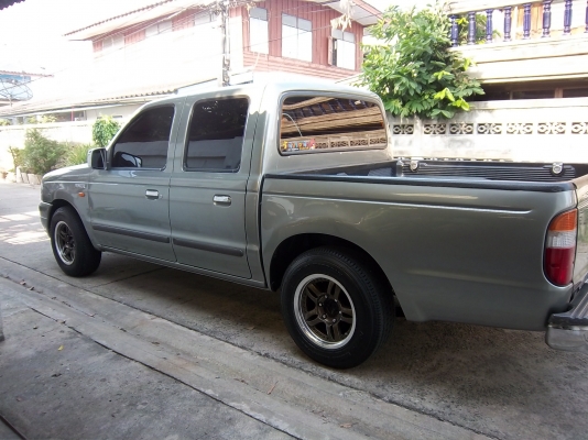 ขายรถกะบะ FORD RANGER  XLT ปี 2003  4 ประตู
