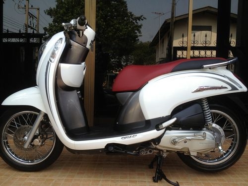 HONDA SCOOPY Iตัวใหม่ล่าสุดลายคลาสสิคสวยไร้ที่ติ