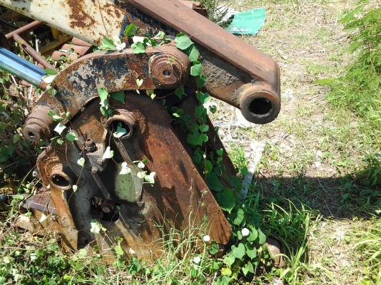 ขายด่วน KOMATSU PW100-3 ล้อยาง 2เพลา พร้อมหัวเจาะNPK H6X ตามสภาพ ขายด่วน KOMATSU PW100-3 ล้อยาง 2เพลา พร้อมหัวเจาะNPK H6X ตามสภาพ