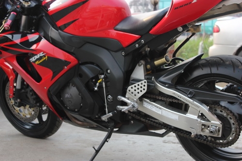 ขาย HONDA CBR1000RR ปี2006 สภาพเยี่ยมๆ