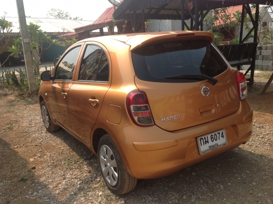 ขายรถนิสันมาร์ท ปี2011ราคา290000บาท โทร.089-6411117