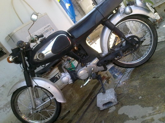 honda cd70 แห้งๆ สำหรับหญิงสาวอยากซิ่ง honda cd70 แห้งๆ สำหรับหญิงสาวอยากซิ่ง