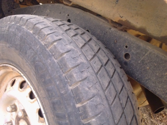 นิสสัน หน้าโง่ ปี 37 นิสสัน หน้าโง่ ปี 37