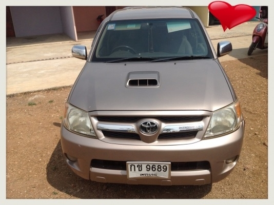 ขายวีโก้4ประตู ปี2005ราคา450000บาท โทร089-6411117