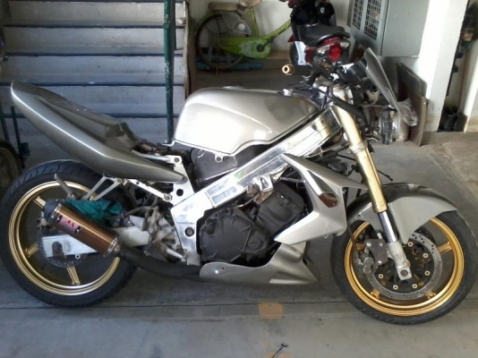 รับสงกราน ขาย ZX 250 แต่งแนวBUELLหล่อๆ 49000