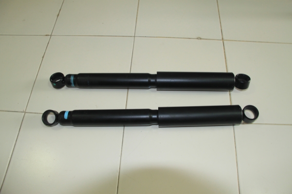 ขายโช๊ค วีโก้แชมป์ป้ายแดงคู่ละ 800บาท ยุพา 0830331406