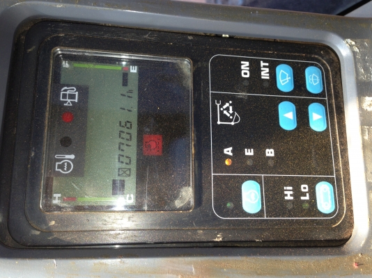 ขาย komatsu PC200-7 ขาย komatsu PC200-7