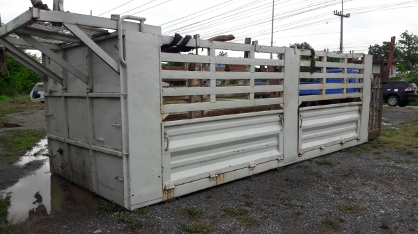 ขาย กระบะเหล็ก ไม่ดั้ม ยาว 6 เมตร กว้าง 2.5 เมตร ยกลงจาก 10 ล้อ HINO ราคาคุยกันได้ครับ