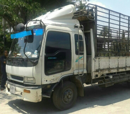 หกล้อ อีซูชุ Dega 210โบว์ อินเตอร์ ปี48 ช่วงยาว 5.50ม รถสภาพดีใช้งานประจำ เล่ม-ทะเบียน พร้อมโอน รถจด