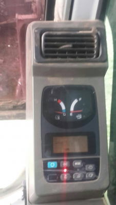 ขายรถขุดแบ็คโฮ KOBELCO SK200 MARK 6 สถาพดี หมื่นกว่าชั่วโมง เล่มเบียน 1,230,000บ. สนใจ 0835601591 หรือ 0903494058