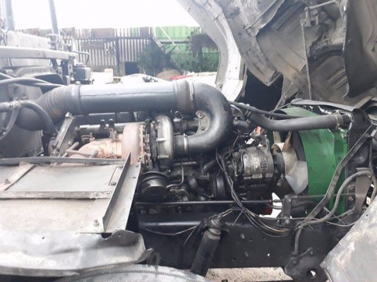 ขายหัวลาก 290 แรง  (ยังไม่ลง  มีใบคุมให้ ) รถทำสีใหม่ เจ้าของขายเอง  ราคา 400,000 บาท