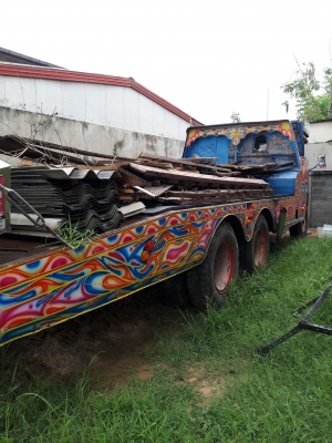 รถเกี่ยวข้าวพร้อมรถเทเลอร์ รถเกี่ยวข้าวพร้อมรถเทเลอร์