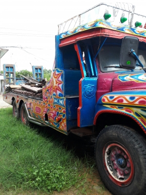 รถเกี่ยวข้าวพร้อมรถเทเลอร์ รถเกี่ยวข้าวพร้อมรถเทเลอร์