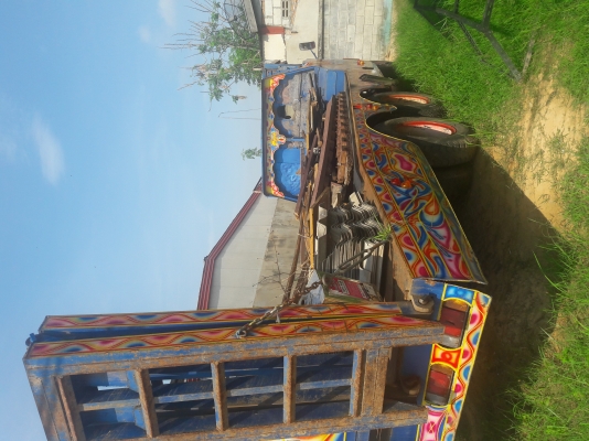 รถเกี่ยวข้าวพร้อมรถเทเลอร์ รถเกี่ยวข้าวพร้อมรถเทเลอร์