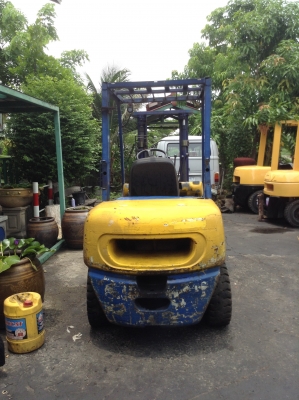 +++ ขายโฟล์คลิฟท์  KOMATSU FD30-14  ขนาด  3  ตัน  เครื่องยนต์ดีเซล   เสา  3  เมตร  งา  1,220  มม. สไลด์ซ้าย + ขวา  เกียร์ออโตเมติค  ยางตันครับ