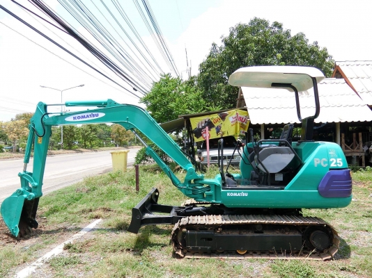 ขายรถขุดแบคโฮ KOMATSU Pc25-7 ขนาดPc25 รถเก่านอกแท้100\% (คอลโทลน้ำมัน เครื่องแน่น ระบบไว ช่วงล่างสวย รถพร้อมใช้งาน เอกสารใบอินวอยครบ             ????ราคา 360,000฿???? ☎️สนใจติดต่อ 096-3268553 (สถิตย์พันธ์) ID LINE 0963268553 ????ร้านรุ่งเจริญแทรกเตอร์ อำเภ