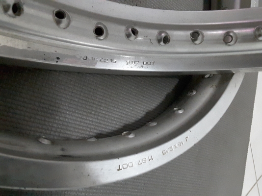 ล้อเงิน ขอบ 18x2.15