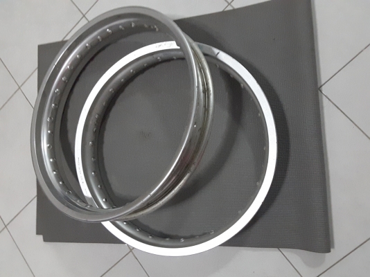 ล้อเงิน ขอบ 18x2.15