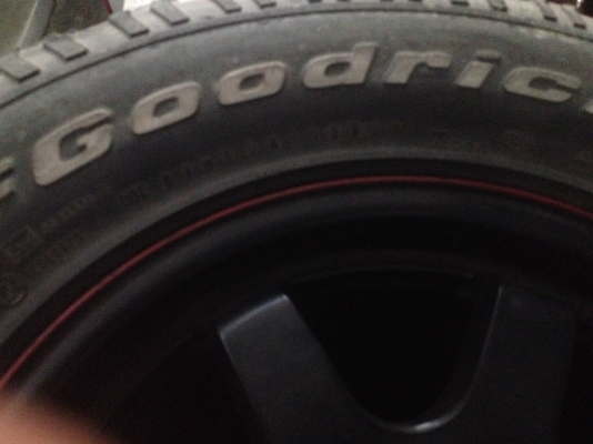 ล้อแม็กพร้อมยางปีเก่า265/75 R16 ใส่ Vigo ล้อแม็กพร้อมยางปีเก่า265/75 R16 ใส่ Vigo