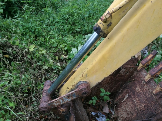 รถแบคโฮ Komatsu Model pc50UU-1 Serial No.2650