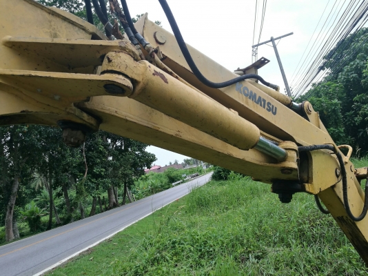 รถแบคโฮ Komatsu Model pc50UU-1 Serial No.2650
