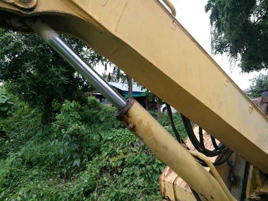 รถแบคโฮ Komatsu Model pc50UU-1 Serial No.2650
