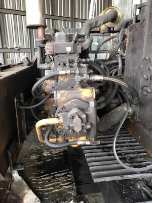 ขาย 295,000 ขาท KOMATSU PC100-3 คอนโทรลสั้น (คีบ + บุ้งกี ) เครื่อง 6BB1-145 แรง โช่หนา เอวแน่น ใบสวย เอกสารชื้อขาย   รถอยู่ กทม. โทร&amp;ไอดีไลน์ 0610710295