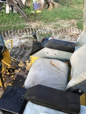 ขาย 165,000 แทรกเตอ KOMATSU D 20 PL -7 ทำงาน ดี เครื่องดี ปั้มดี  สภาพพร้อมใช้. เอกสารสัญญาซื้อขาย.   รถอยู่ นครปฐม โทร&amp;ไอดีไลน์ 0610710295