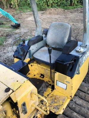 ขาย 165,000 แทรกเตอ KOMATSU D 20 PL -7 ทำงาน ดี เครื่องดี ปั้มดี  สภาพพร้อมใช้. เอกสารสัญญาซื้อขาย.   รถอยู่ นครปฐม โทร&amp;ไอดีไลน์ 0610710295