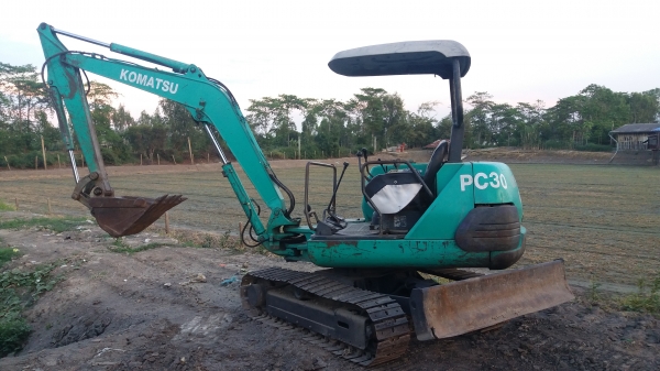 PC30-7 ระบบดีพร้อมใช้ สวยๆแห้ง ทั้งคัน เอวแน่น ช่วงล่างเต็ม