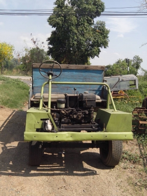 รถไถ รถไถ