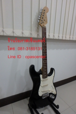 กีต้าร์ไฟฟ้า Photogenic สีดำ 3 แท็ค ทรง Stratocaster สภาพดี