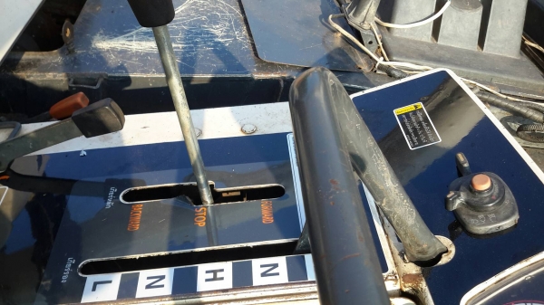 ขายรถเกี่ยวข้าว Kubota DC-70G รถอุ้ม ปี 55 ขายรถเกี่ยวข้าว Kubota DC-70G รถอุ้ม ปี 55