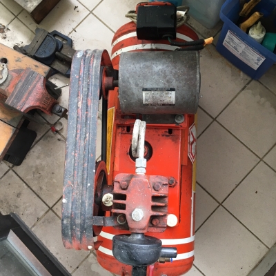 ปั้มลมลูกสูบ CY CS-51 ขนาด 36ลิตร